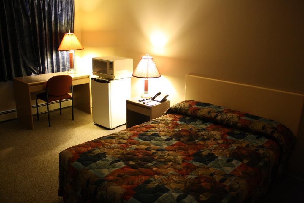 Lamplighter Inn Three Hills Quarto foto